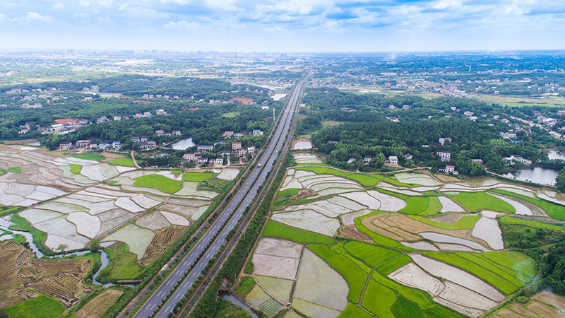 17、芙蓉大道湘阴段道路工程（3）.jpg